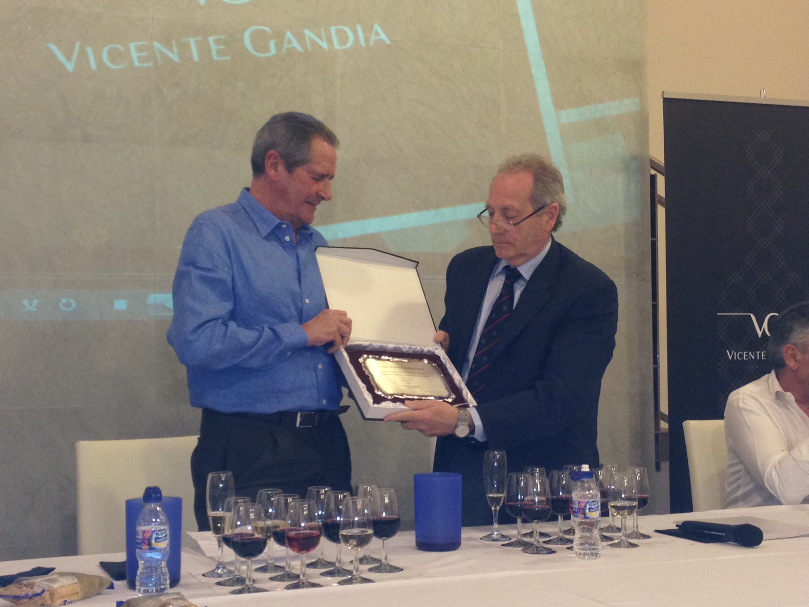 pepe guillem bodegas gandia homenaje